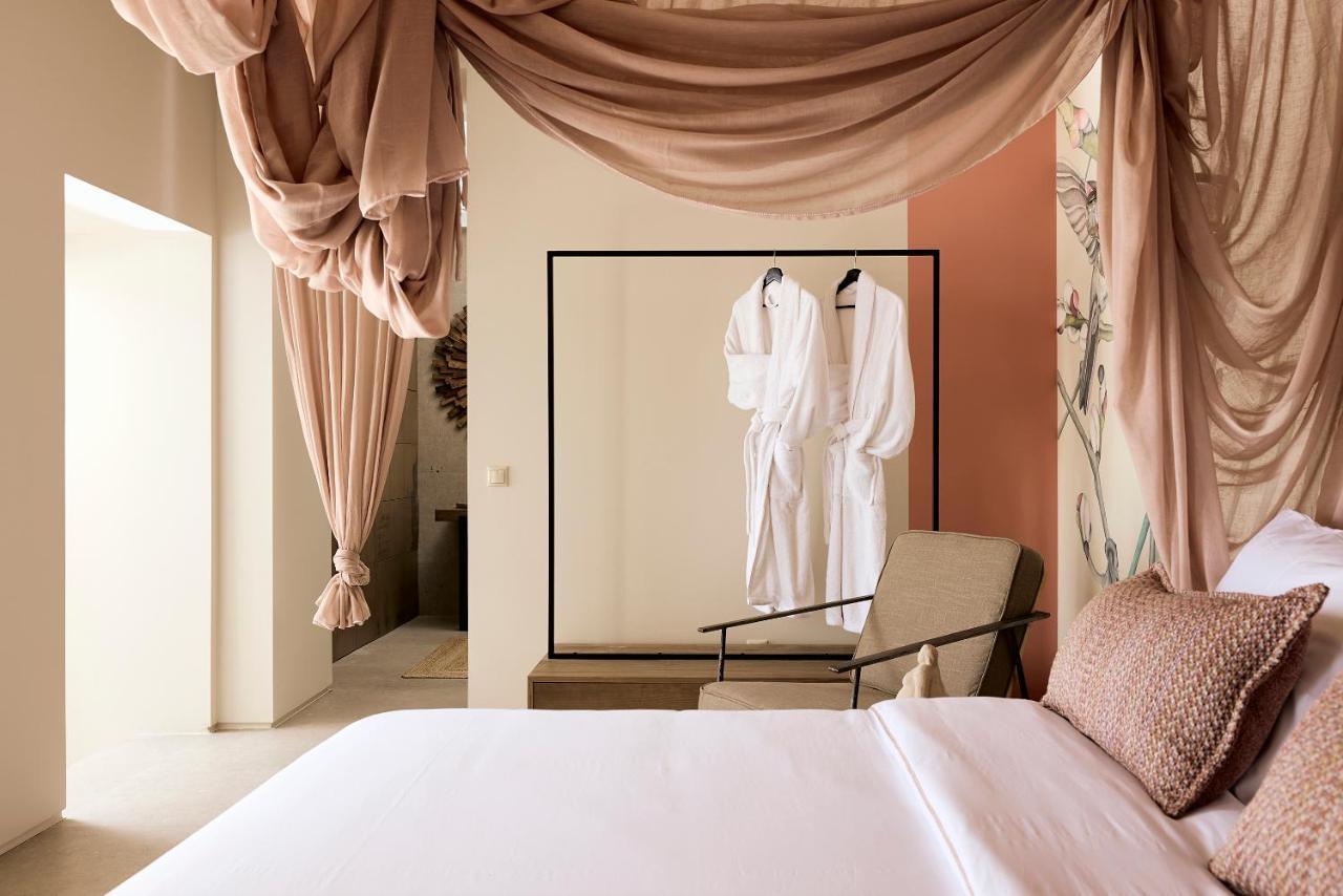 Niove Suites Milos Plaka  Bagian luar foto